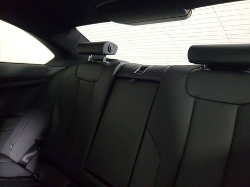 Used 2024 BMW 230i Coupe w/ Convenience Package RWD image 11
