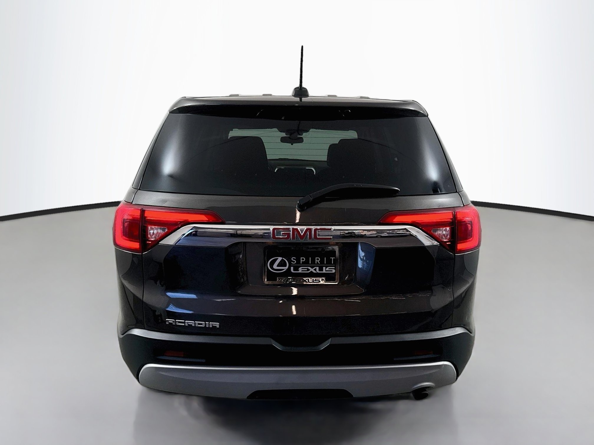 Used 2019 GMC Acadia SLE FWD image 6