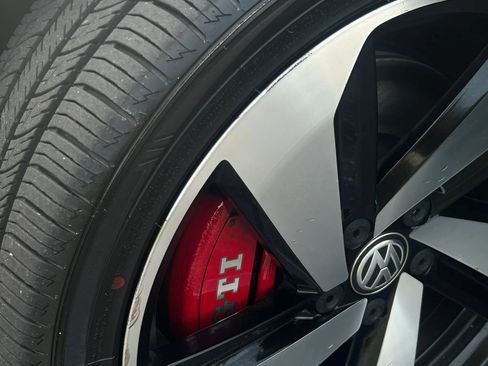 Used 2021 Volkswagen GTI S FWD image 47