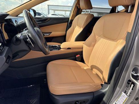 Certified 2025 Lexus NX 250 FWD w/ Accessory Package (K3) image 11