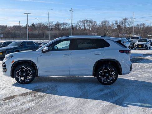 New 2026 Volkswagen Tiguan SEL R-Line image 3