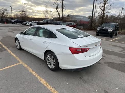Used 2017 Chevrolet Malibu LT image 15