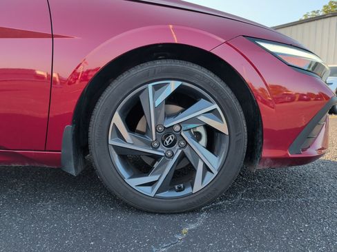 Certified 2025 Hyundai Elantra Sport FWD image 25