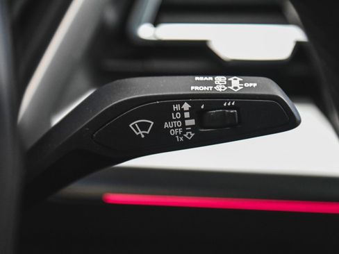 Used 2023 Audi Q4 e-tron Premium Plus w/ Premium Plus image 29