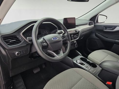 Used 2022 Ford Escape SE FWD image 9