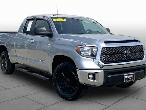 Used 2019 Toyota Tundra SR5 AWD/4WD image 3