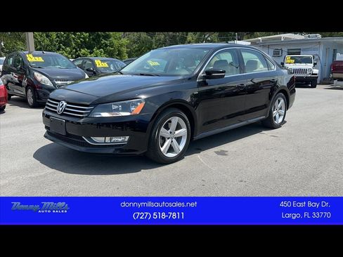 Used 2015 Volkswagen Passat 1.8T Limited Edition FWD image 1