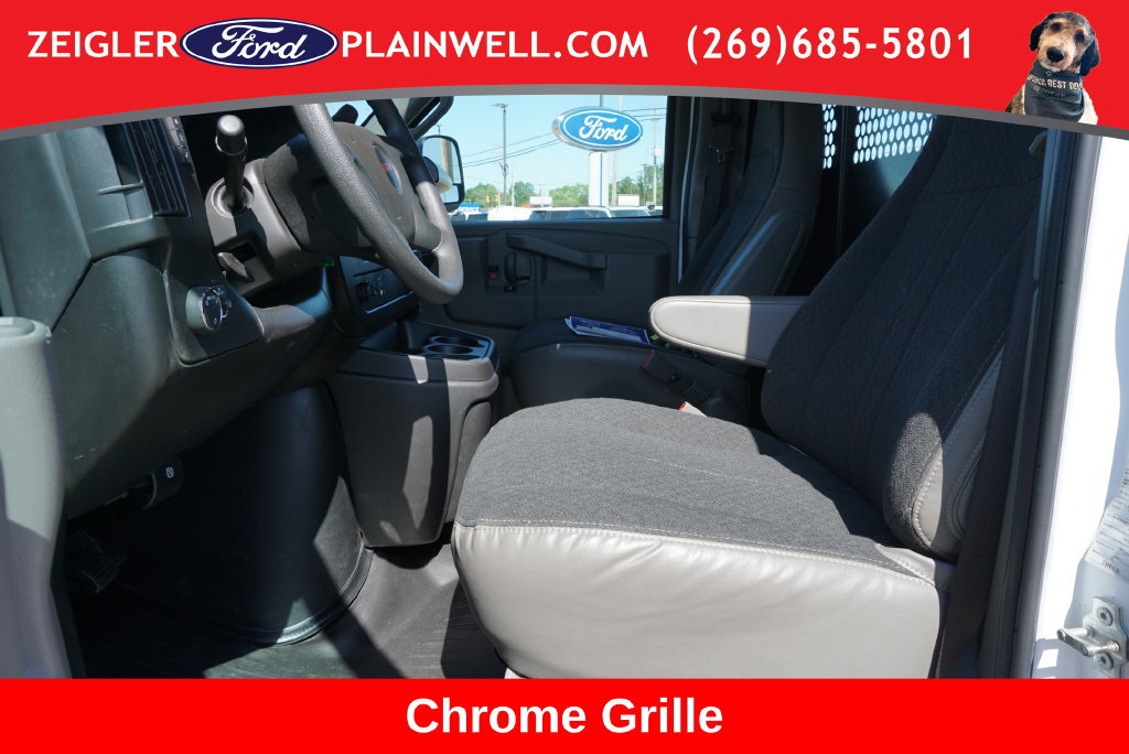 Used 2024 GMC Savana 2500 w/ Driver Convenience Package RWD image 11