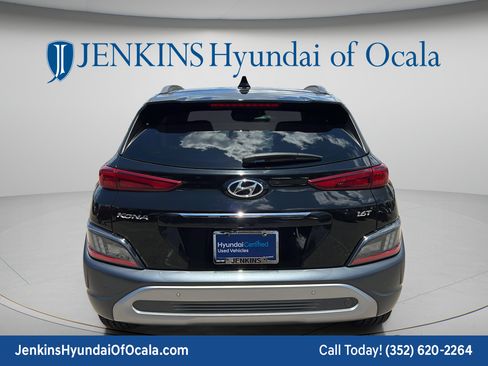 Certified 2022 Hyundai Kona Limited w/ Cargo Package FWD image 4