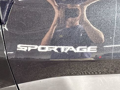 Certified 2025 Kia Sportage LX AWD/4WD image 24