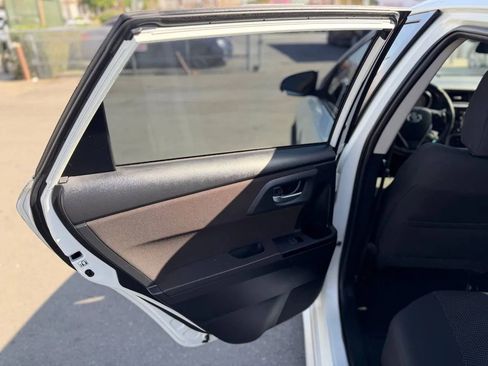 Used 2018 Toyota Corolla iM w/ Carpet Mat Package (TMS) image 25