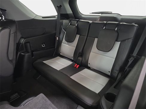 Used 2023 Ford Explorer XLT w/ Equipment Group 202A image 36