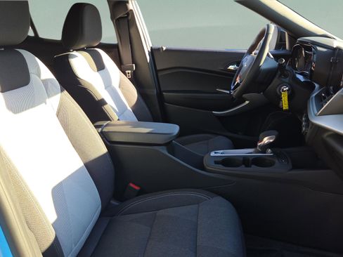 New 2026 Chevrolet Trax RS image 19