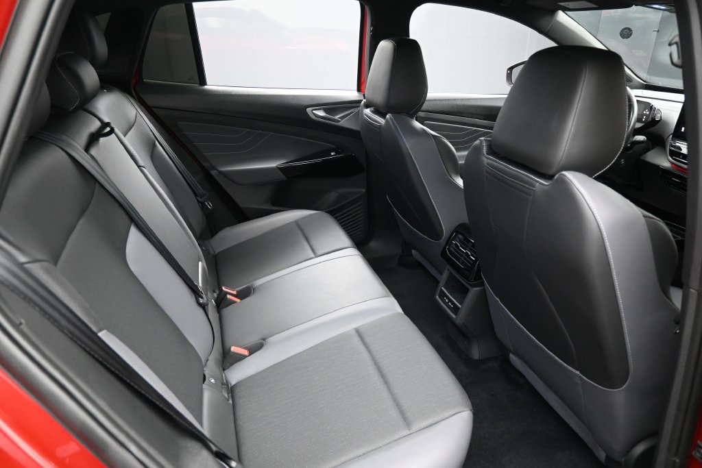 Used 2023 Volkswagen ID.4 S RWD image 25