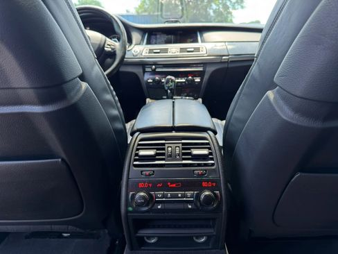Used 2015 BMW 750Li xDrive AWD/4WD image 14