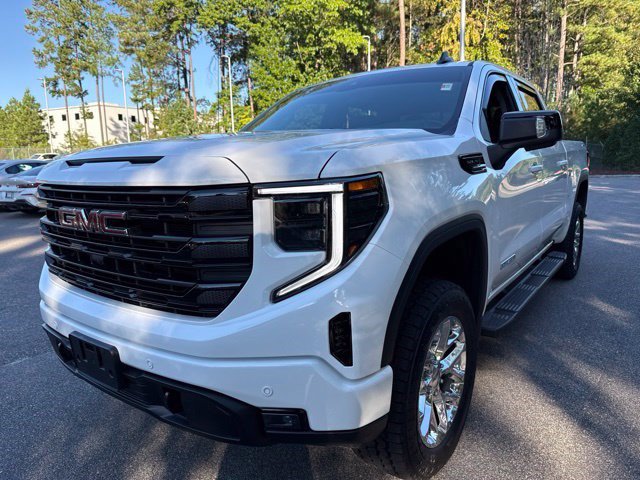 Used 2026 GMC Sierra 1500 Elevation w/ Elevation Premium Package AWD/4WD image 1