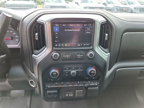 Used 2019 Chevrolet Silverado 1500 LT w/ Texas Edition AWD/4WD image 26
