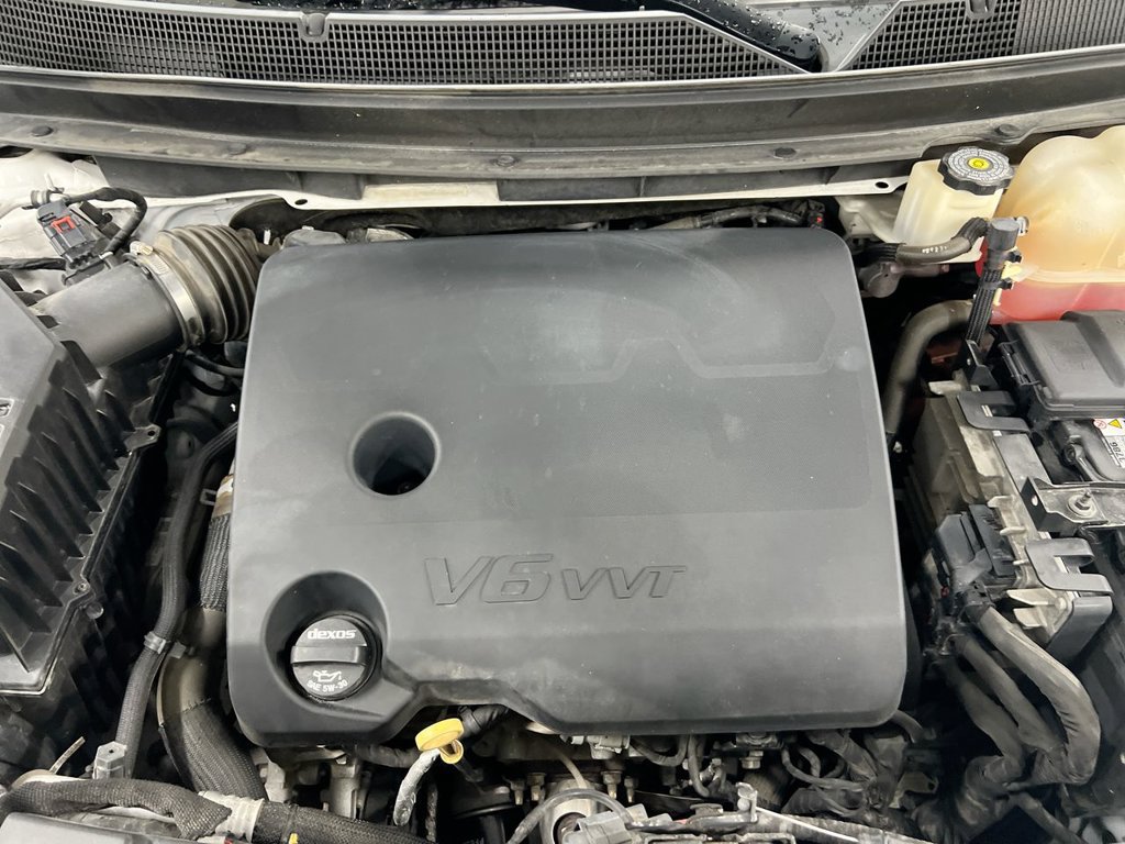 Used 2018 Chevrolet Traverse LS w/ LPO, Floor Liner Package AWD/4WD image 25