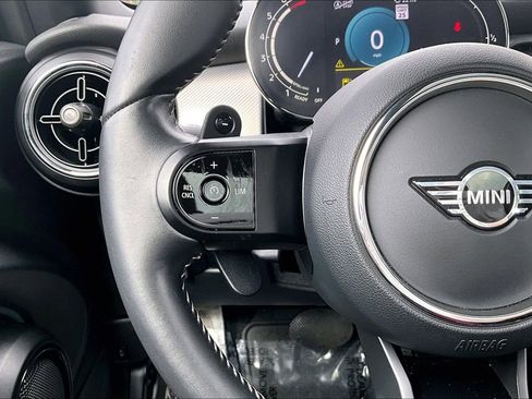 Used 2023 MINI Cooper S w/ Signature Upholstery Package image 25