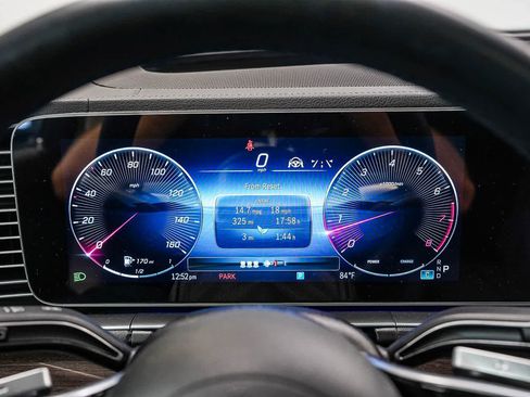 Used 2024 Mercedes-Benz GLE 580 4MATIC image 25