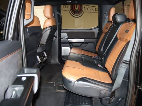 Used 2023 Ford F250 Platinum w/ FX4 Off-Road Package AWD/4WD image 64