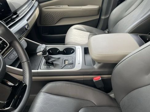 Used 2026 Kia Carnival FWD image 21