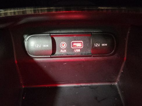 Used 2019 Kia Sorento EX image 29