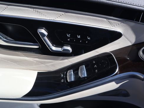 Used 2023 Mercedes-Benz S 580 4MATIC Sedan image 20