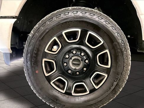 Used 2026 Ford F250 Platinum AWD/4WD image 8