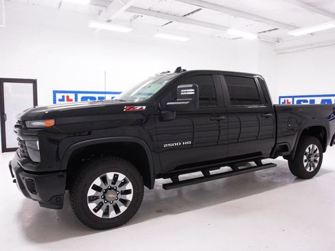 New 2026 Chevrolet Silverado 2500 Custom w/ Custom Value Package AWD/4WD image 8