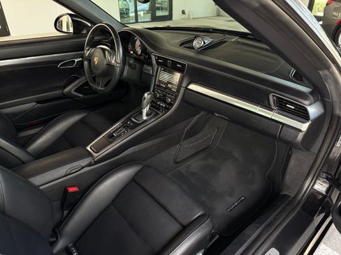 Used 2016 Porsche 911 Targa 4S AWD/4WD image 40