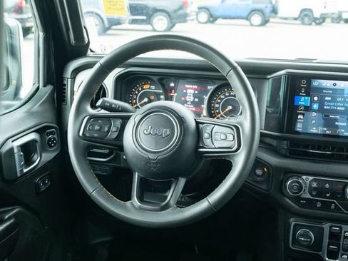 Used 2024 Jeep Wrangler Unlimited Sport AWD/4WD image 31