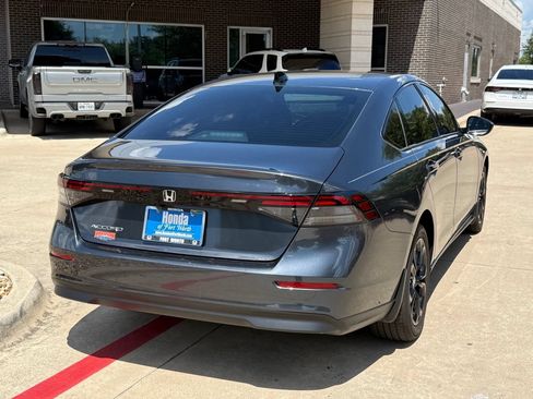 Used 2025 Honda Accord SE image 5