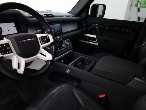 Used 2023 Land Rover Defender 110 SE image 81