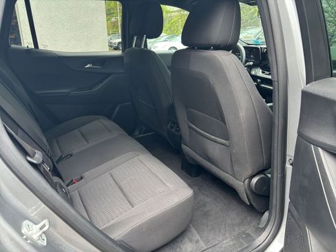 Used 2025 Chevrolet Equinox LT FWD image 40
