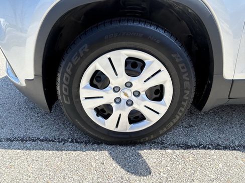 Used 2017 Chevrolet Trax LS FWD image 24