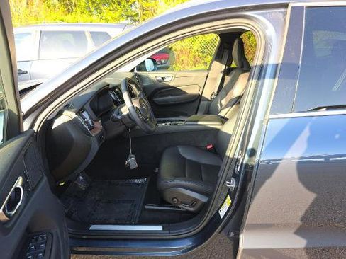 Used 2023 Volvo XC60 T8 Plus AWD/4WD image 8