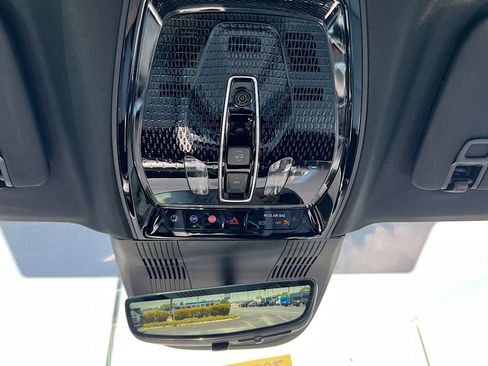 New 2026 Cadillac Vistiq Luxury w/ LPO, Floor Liner Package AWD/4WD image 23