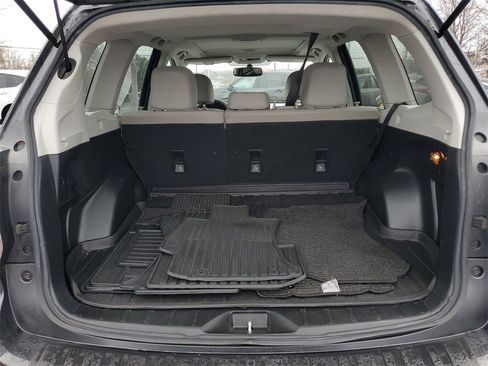 Used 2016 Subaru Forester 2.5i Limited image 10