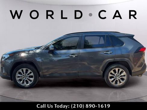 Used 2019 Toyota RAV4 Limited FWD image 4