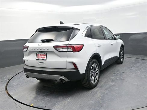 Used 2022 Ford Escape SEL image 7