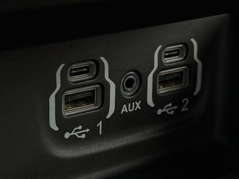 Used 2023 RAM 1500 Big Horn AWD/4WD image 9