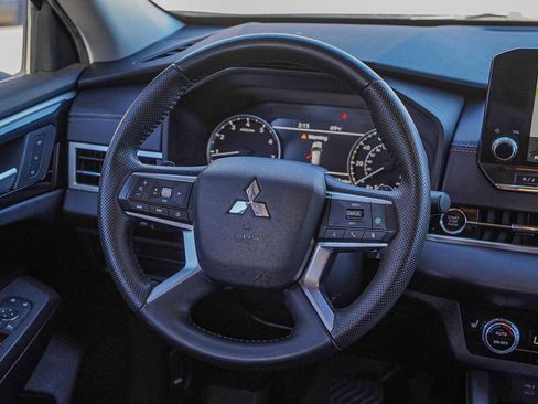 Used 2022 Mitsubishi Outlander SEL image 27