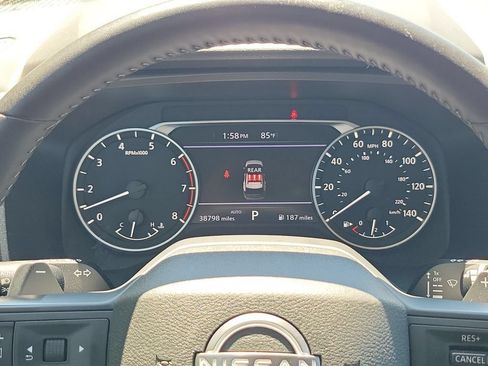 Used 2025 Nissan Rogue SV AWD/4WD image 24