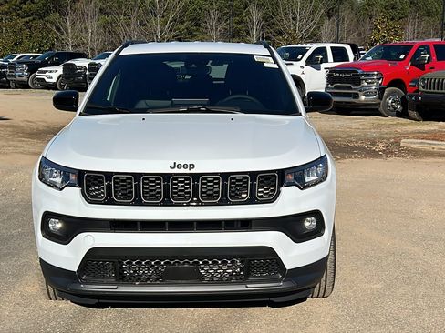 New 2026 Jeep Compass Latitude AWD/4WD image 3