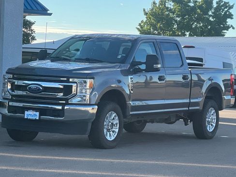Used 2022 Ford F250 XLT w/ FX4 Off-Road Package image 8