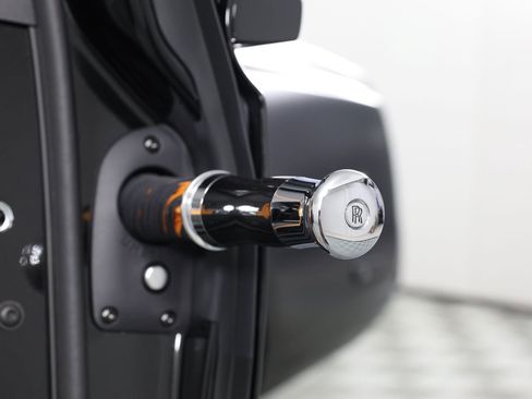 Certified 2024 Rolls-Royce Phantom Extended Wheelbase w/ The Phantom Package image 24