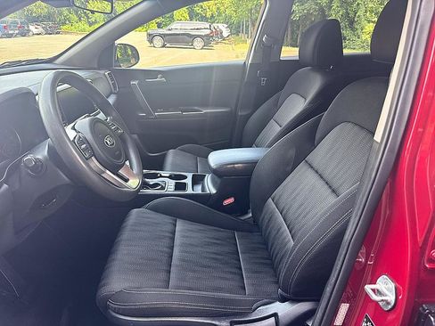 Used 2022 Kia Sportage LX AWD/4WD image 11