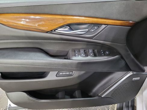 Used 2017 Cadillac Escalade Premium Luxury image 14
