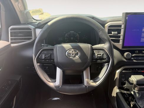 Used 2024 Toyota Tundra Limited AWD/4WD image 12